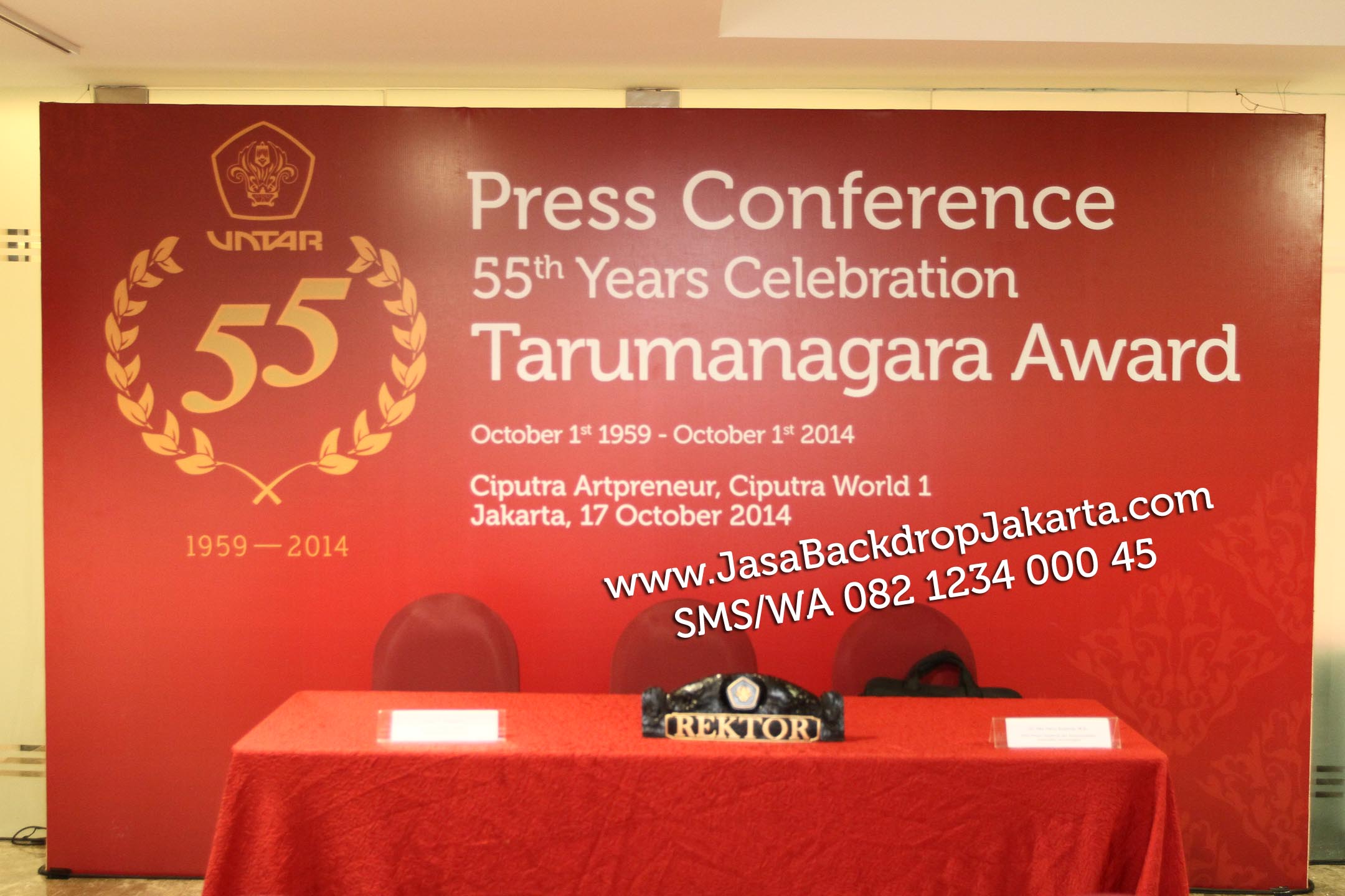 Backdrop Press Confrence Tarumanagara Award