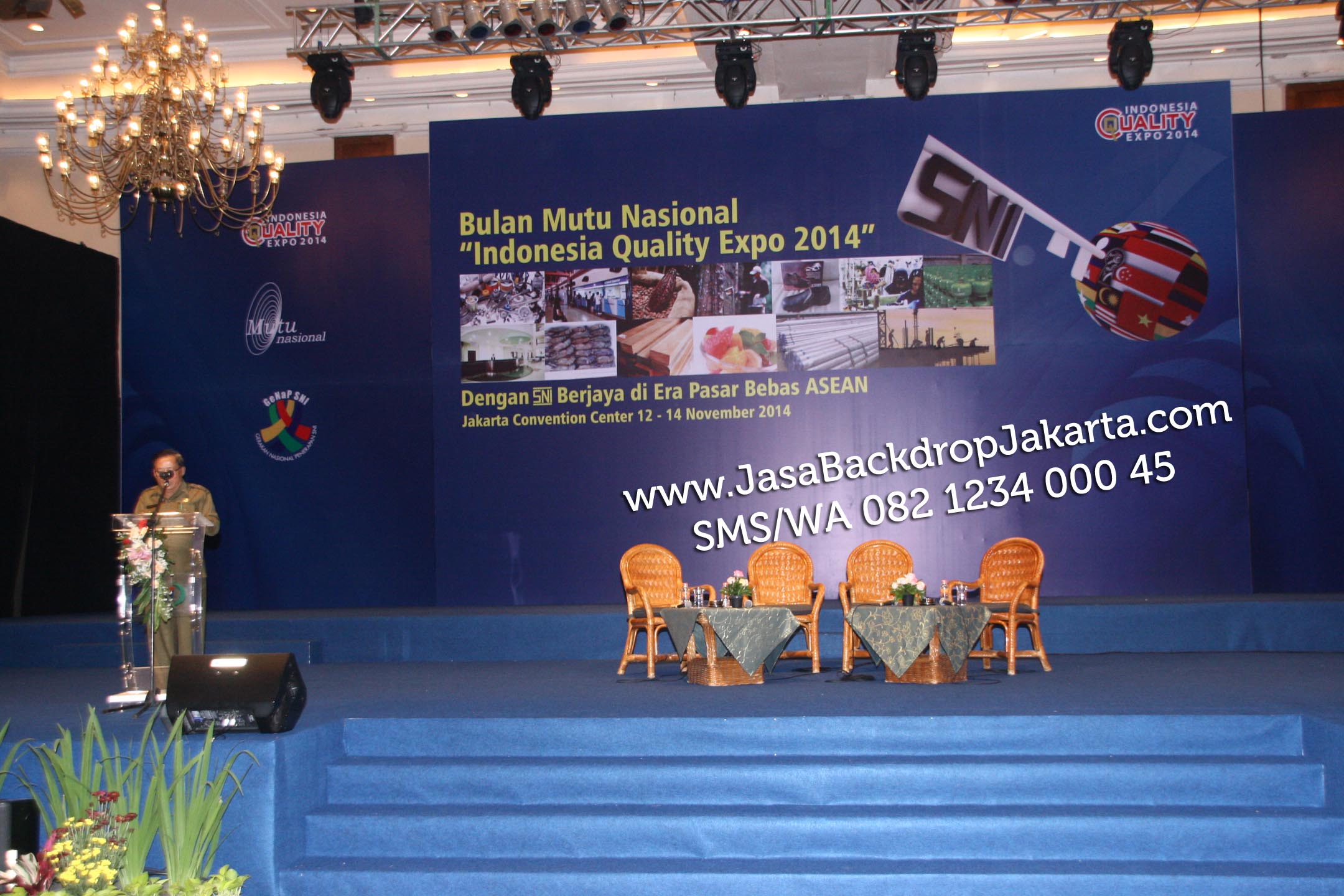 Backdrop Gathering SNI