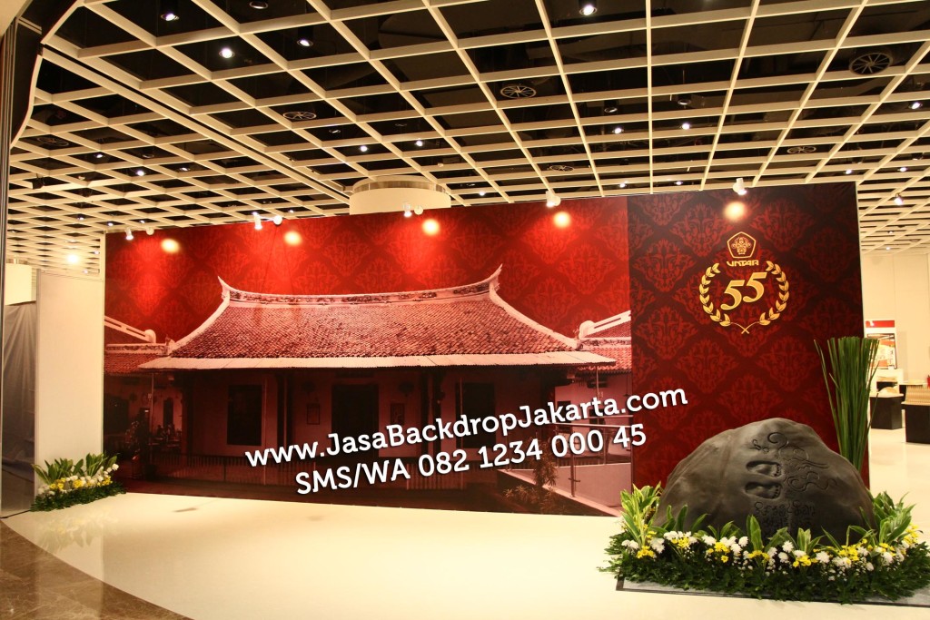 Jasa Pembuatan Backdrop Foto di Bogor