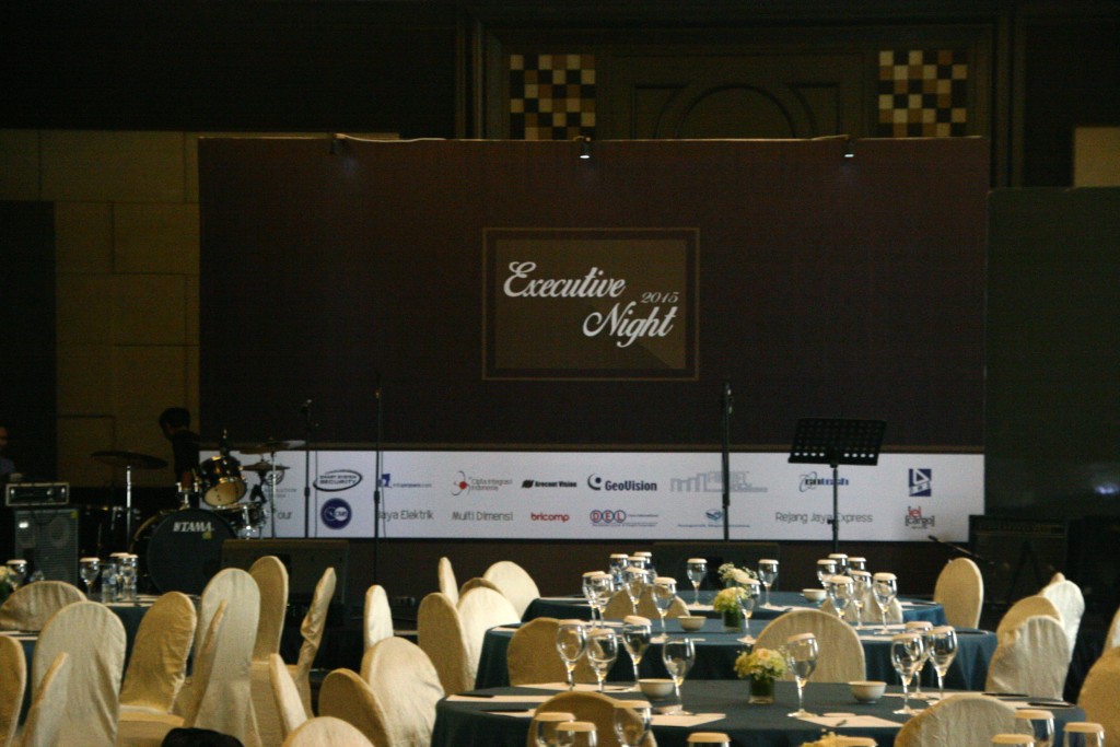 Jasa Backdrop Mid Plaza 1